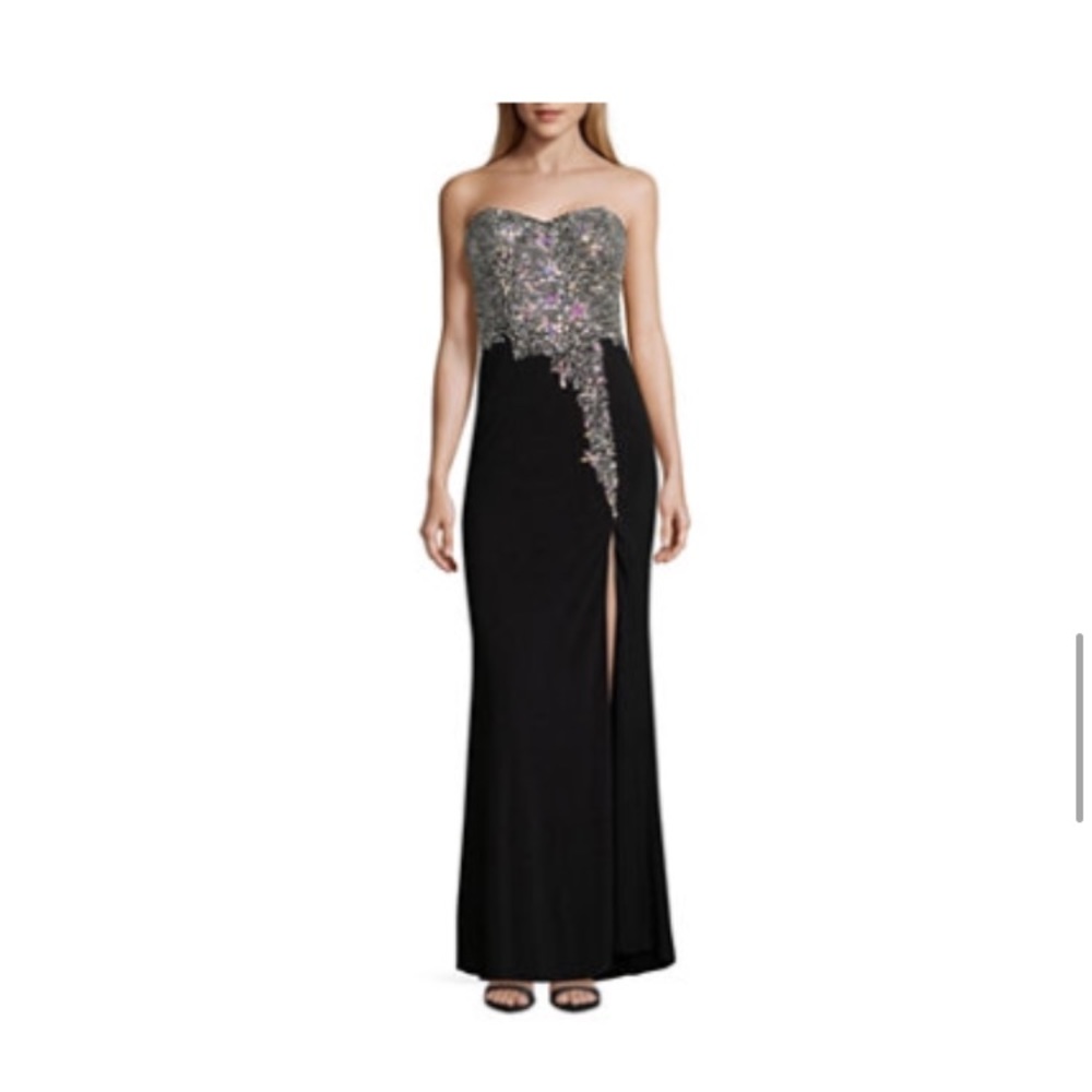 Sweet heart neckline Beaded Evening Gown Juniors